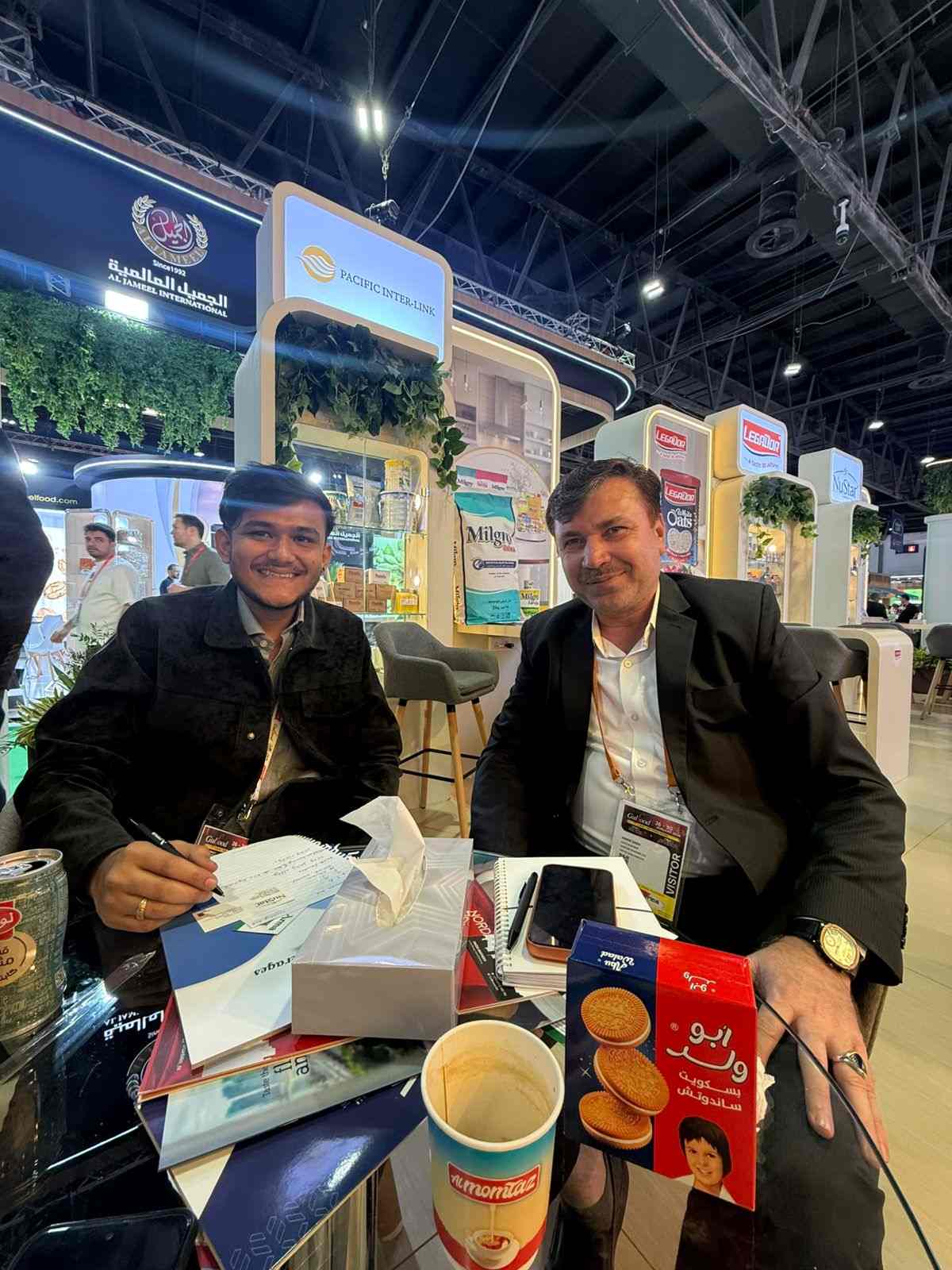 Live trade negotiations on the exhibition floor at Gulfood Dubai